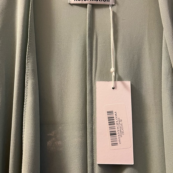 Brand new Reformation Winslow dress in Celadon Green Wrap Maxi (NWT) - Picture 9 of 9